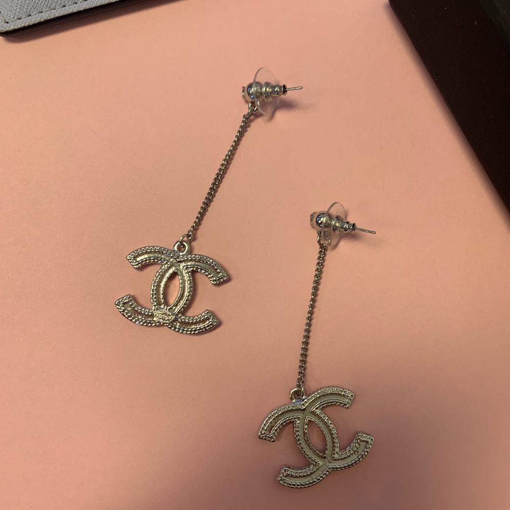 Chanel 2017 earrings